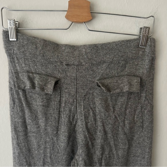 Knitwit Cashmere Silk Jogger Pants in Grey Medium - Picture 7 of 8